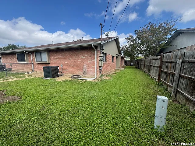 7208 Rimwood — Photo 9