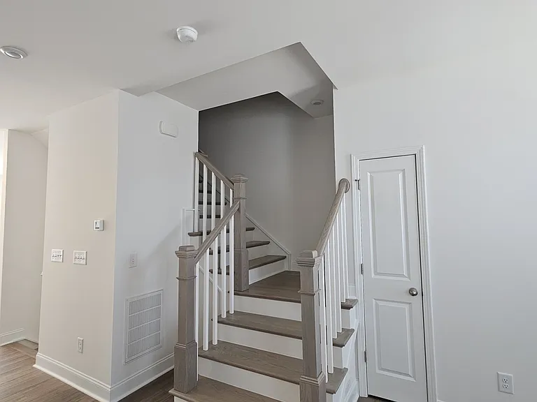 3212 Drift St — Photo 13