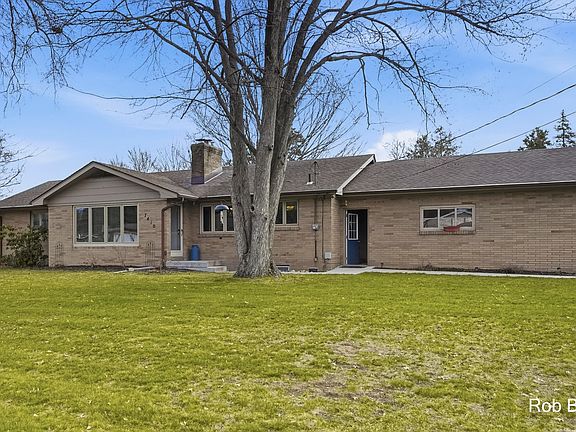 2nd image of 7410 Cherry Ave