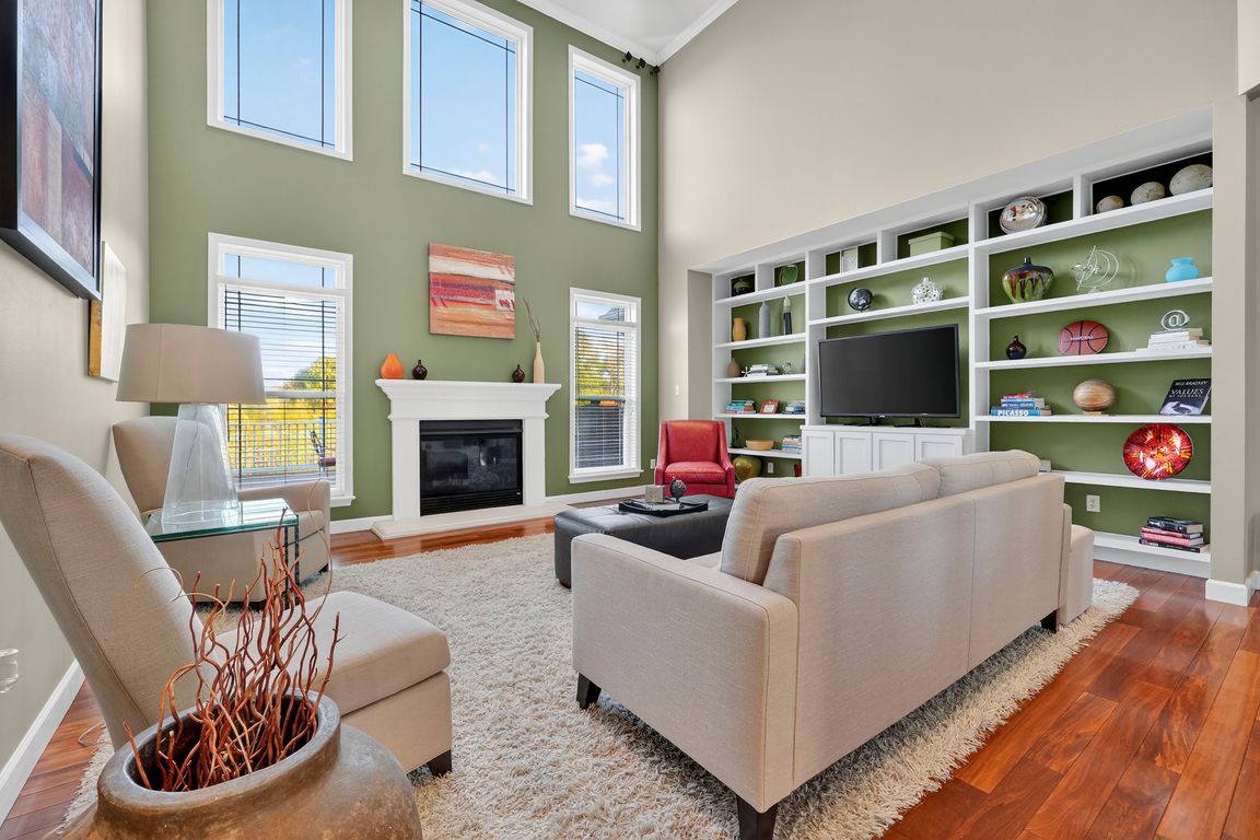 next background image