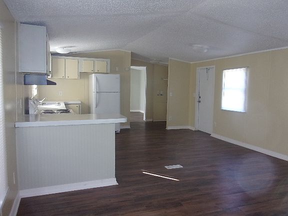 2nd image of 3535 Roberts Ave #203