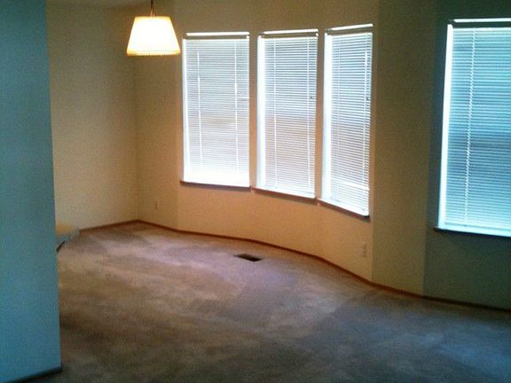 5th image of 820 Cottonwood Dr
