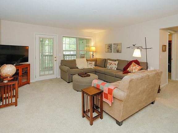 322 Butler Ct-103
