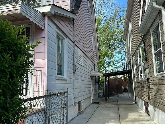 2nd image of 11636 197th Street