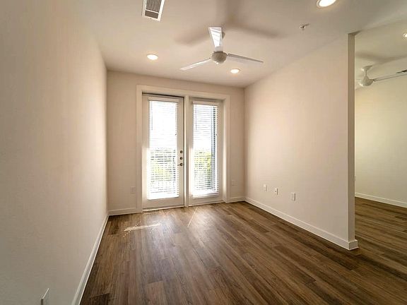 5th image of 401 W Saint Johns Ave #1125
