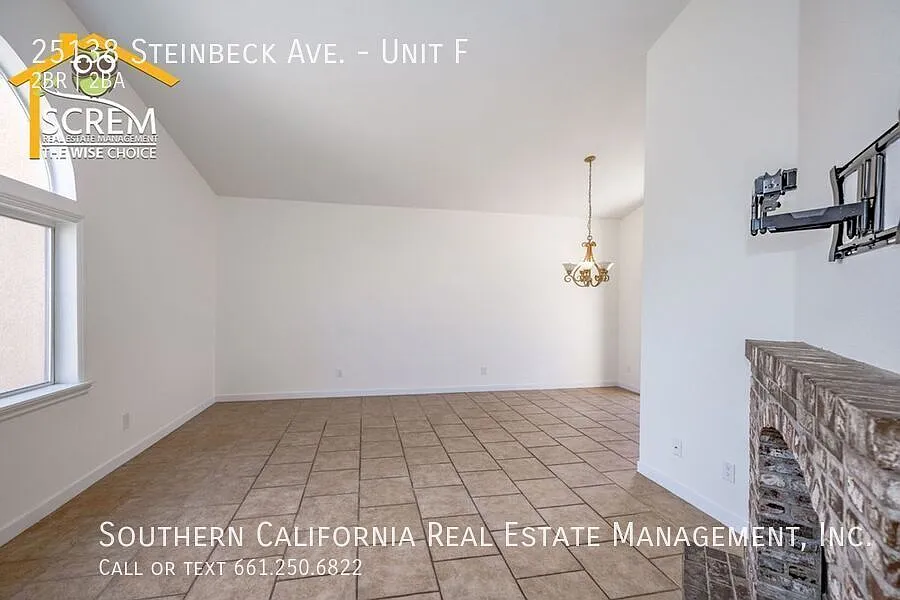 Two Bedroom Townhouse in Stevenson Ranch — Photo 4