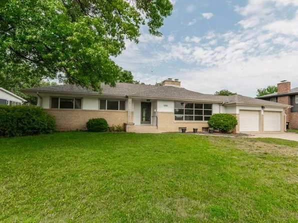 111 N Hilldale Rd, Salina, KS 67401