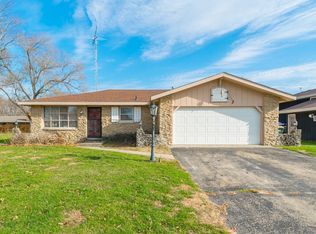 515 N Lincoln St, Coal City, IL 60416