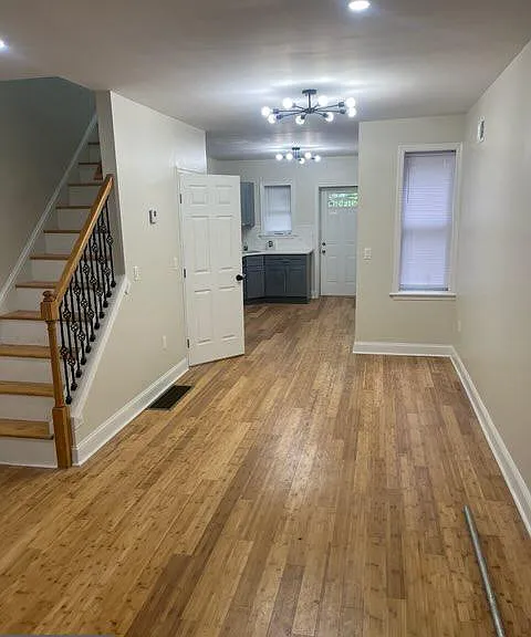 548 N Paxon St — Photo 1