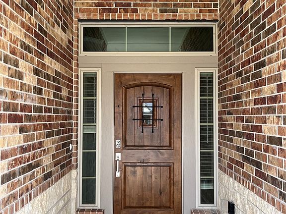 2nd image of 2718 Talsworth Dr