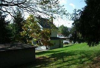 3rd image of 302 W White Bear Dr