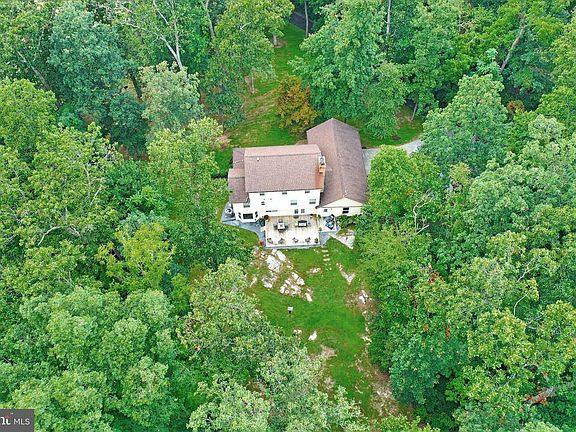 3rd image of 247 Oak Hill Dr