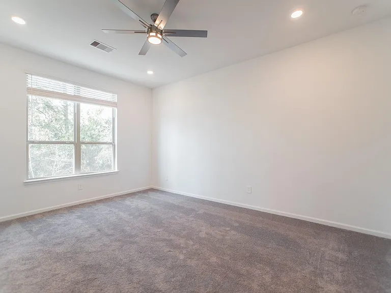 670 Royal Arch Dr — Photo 24