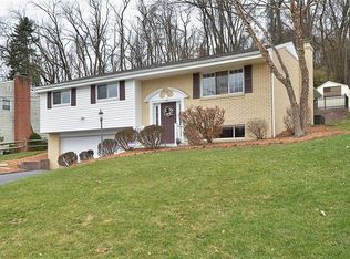 706 Pictwood Dr, Glenshaw, PA