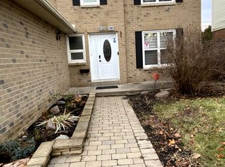 195 John Bowser Cres, Newmarket, ON L3Y 7N6