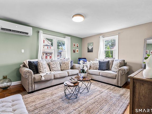 4th image of 620 Granfield Avenue
