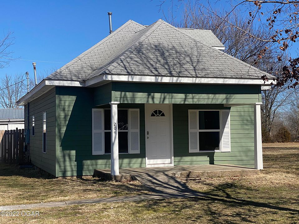 204 E Main St, Goodman, MO 64843 Zillow