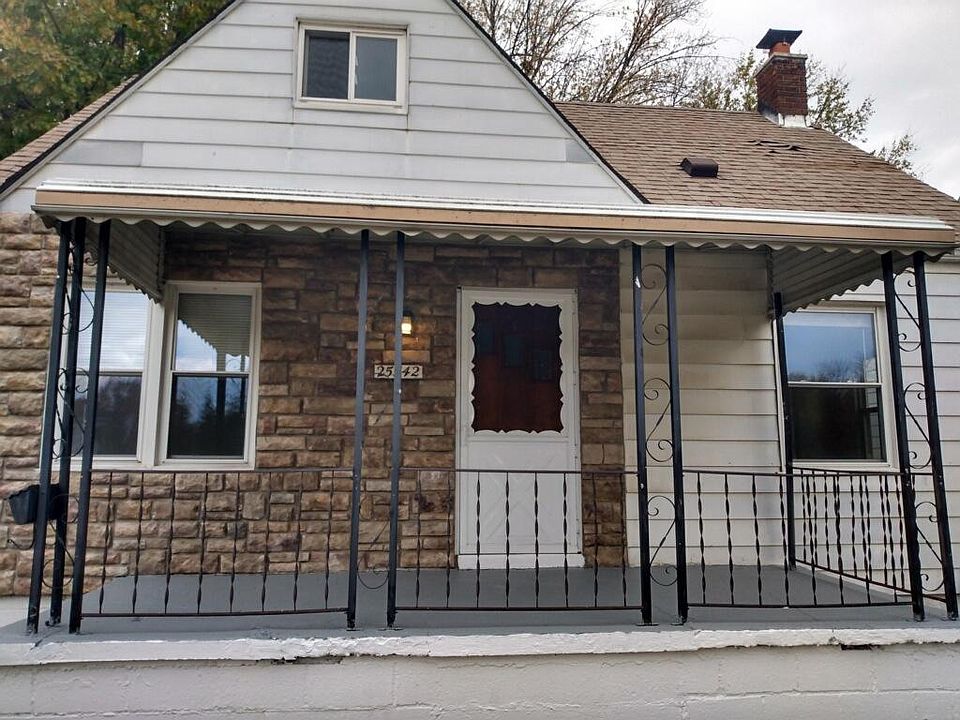 1st image of 25542 Annapolis St