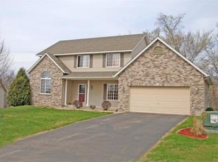 9285 Cheney Trl, Inver Grove Heights, MN 55076