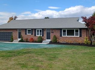 980 Tinkham Rd, Wilbraham, MA 01095