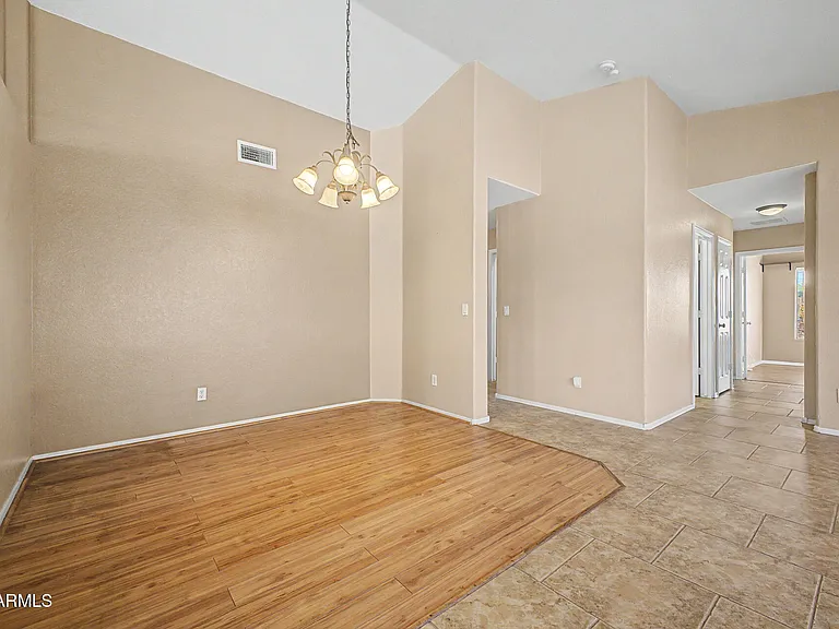 12899 S 175th Ave — Photo 8