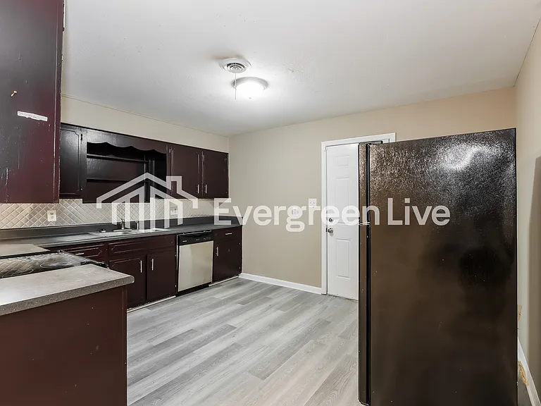 2324 Boykin Rd — Photo 4