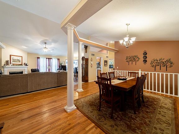 4th image of 10318 Heather Lake Dr
