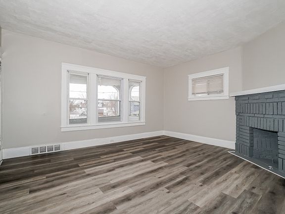 025-photo-living-room-12635071_05182023