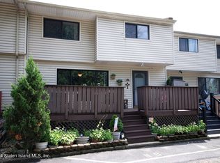 497-1 Willow Rd E, Staten Island, NY 10314