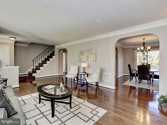 5th image of 2500 Cavendish Dr