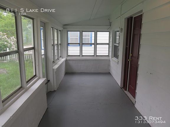 2nd image of 811 S Lake Dr