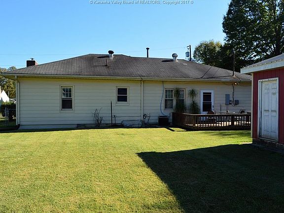 4th image of 211 Kentucky Ave