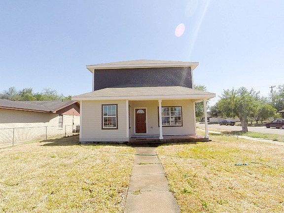 2nd image of 502 E Schunior St
