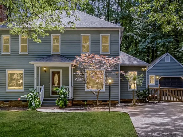 2701 Walnut Creek Ct, Midlothian, VA 23112