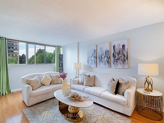 3rd image of 10 Tapscott Rd #210