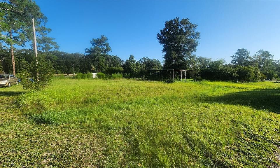 1st image of 6104 NE 78th Ln