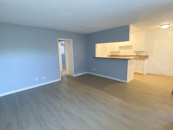 3rd image of 645 Lime Ave APT 6