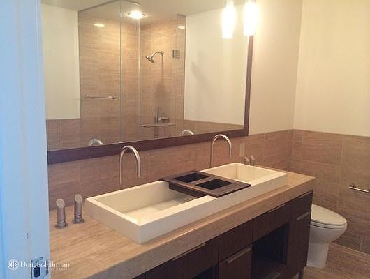 5th image of 250 E 53rd St APT 2403