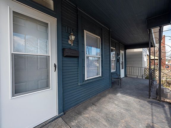 2nd image of 115 W Park Ave #115