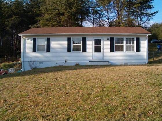 2nd image of 24 Cedarwood Ct