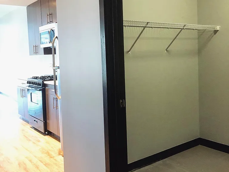 1530 N Jackson St #401 — Photo 16