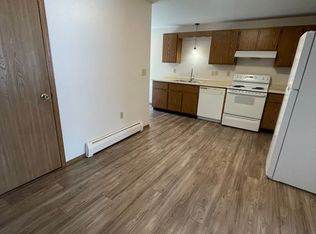 2677 Humboldt Rd, Green Bay, WI 54311