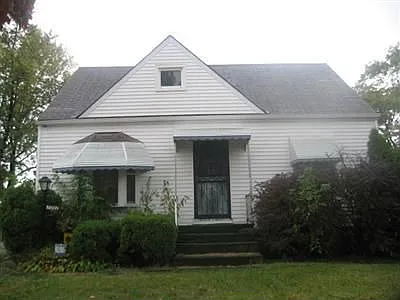 17002 Wayne Dr photo 1
