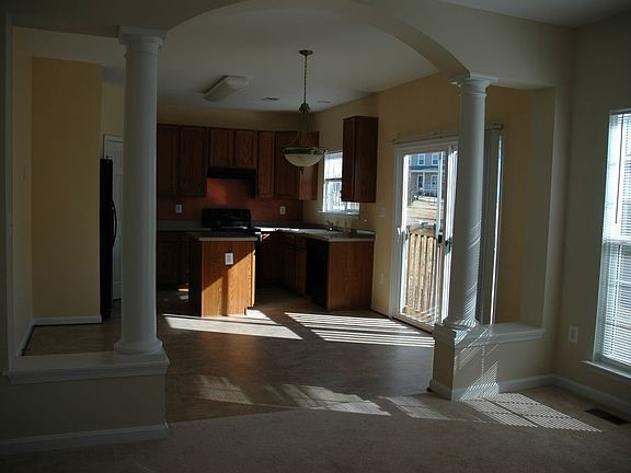 5th image of 1943 Silver Star Ln