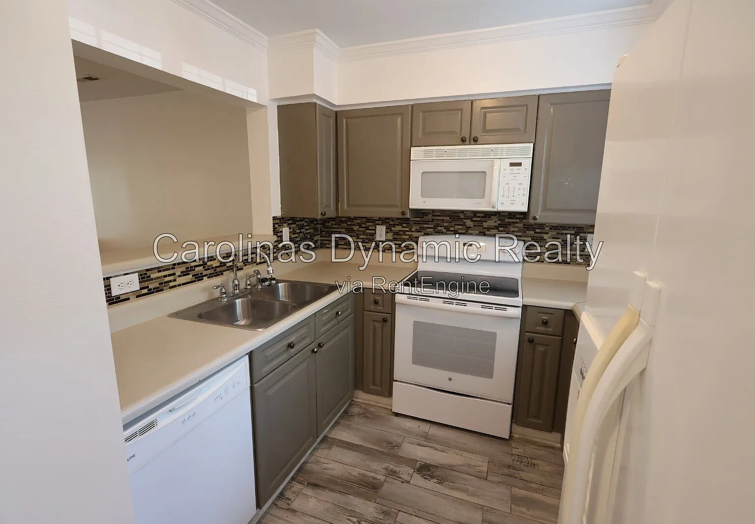2 bed, 2.5 bath, 1152 sqft, $1,830 — Photo 4