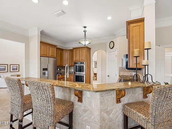4th image of 188 CLEARLAKE Drive