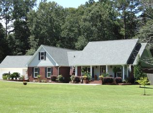 1053 Rollingwood Dr, Summit, MS 39666