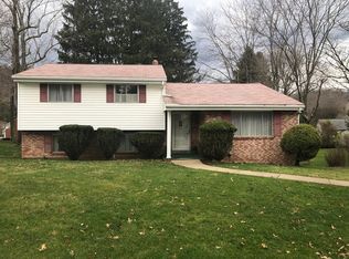 71 Ainswood Ave, Wheeling, WV 26003