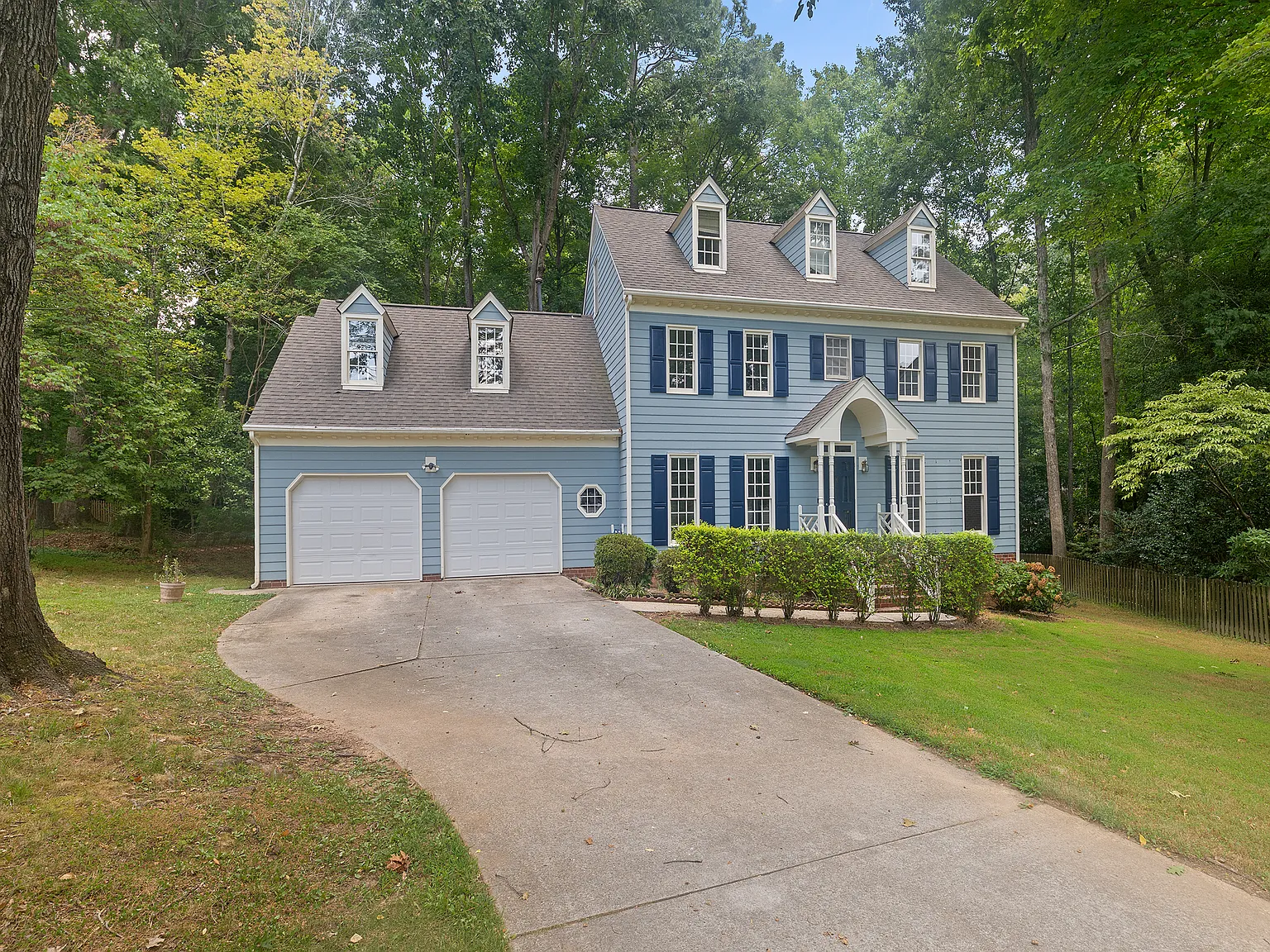 4 bed, 2.5 bath, 3257 sqft, $2,850 — Photo 4