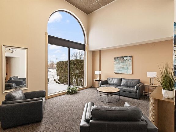 4th image of 200 Locust St APT 706